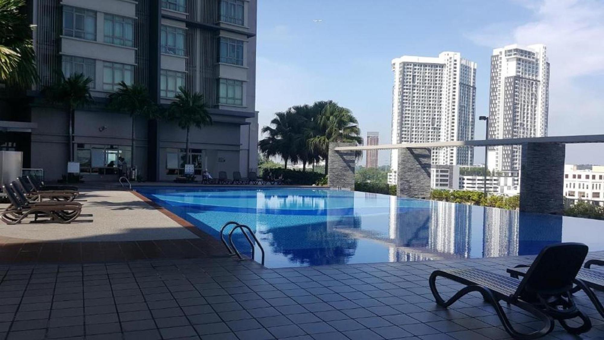 Shaftesbury Residences Cyberjaya Studio Suites Free Parking Esterno foto
